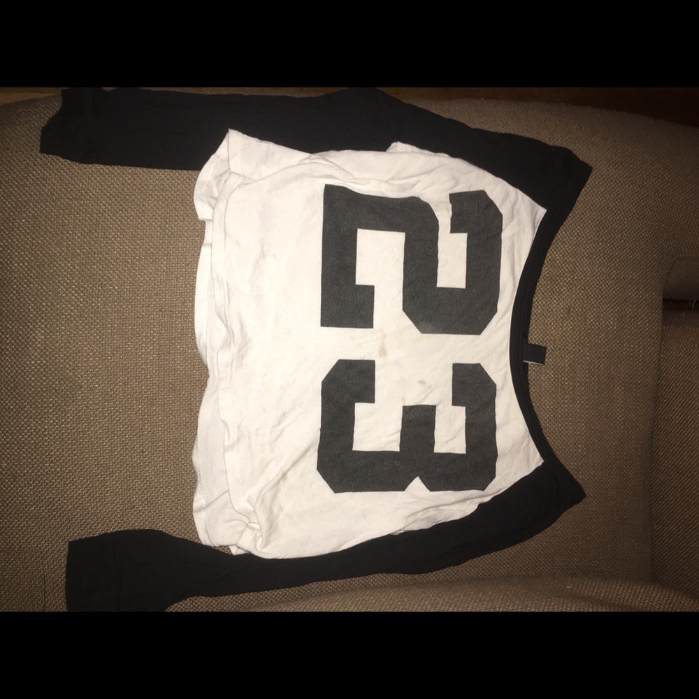 Graphic tee